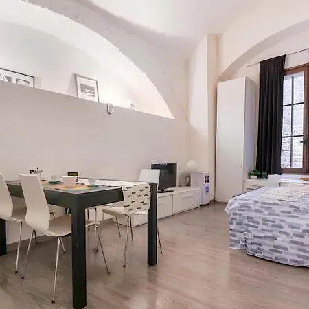 Nel Cuore Del Centro Storico. Apartment *