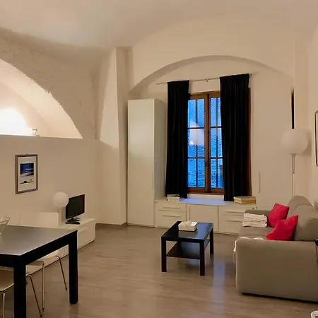 Nel Cuore Del Centro Storico. Apartment *